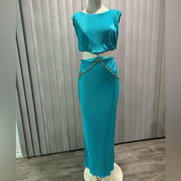 🌸AMTIOUS Tiffany maxi dress ✨ - Picture 1 of 7